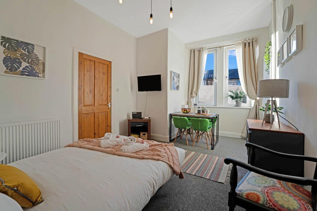 Cozy With Character Logie Green Central Main Door Flat Edimburgo Exterior foto