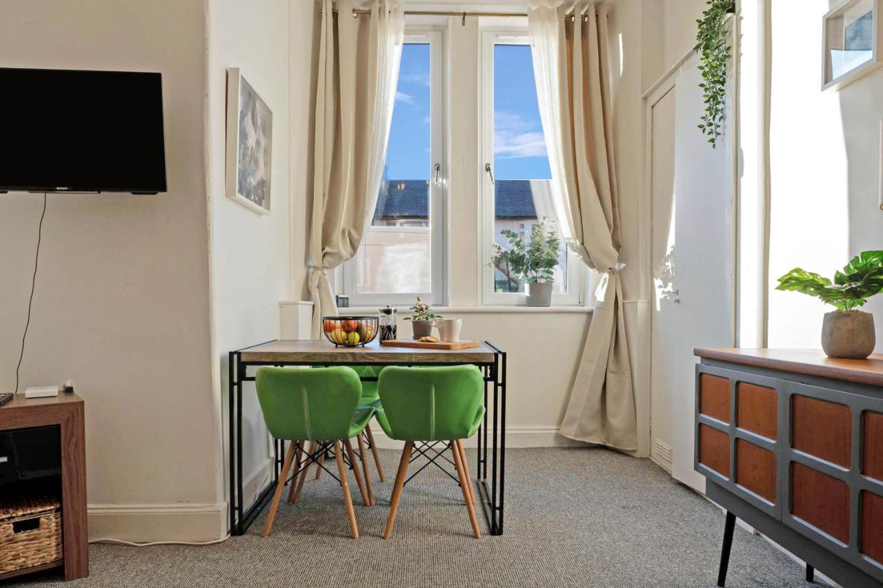 Cozy With Character Logie Green Central Main Door Flat Edimburgo Exterior foto